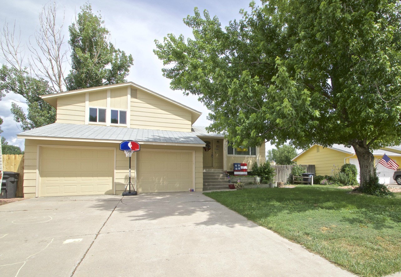 7520 Dove Creek Circle, Colorado Springs, CO 80911, Presented by Derek